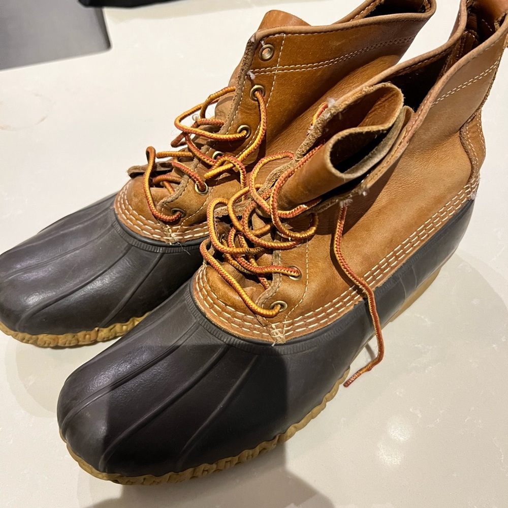 Bean boots